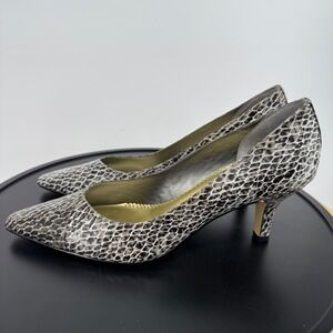 Bella Vita Pock Snakeskin Print Kitten Heel Pumps Grey Black Size 10M SD2582